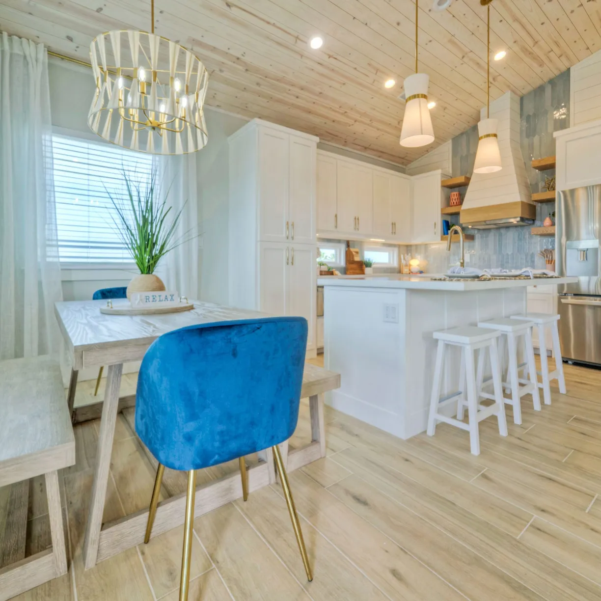 Flirty Flamingo - Image 5