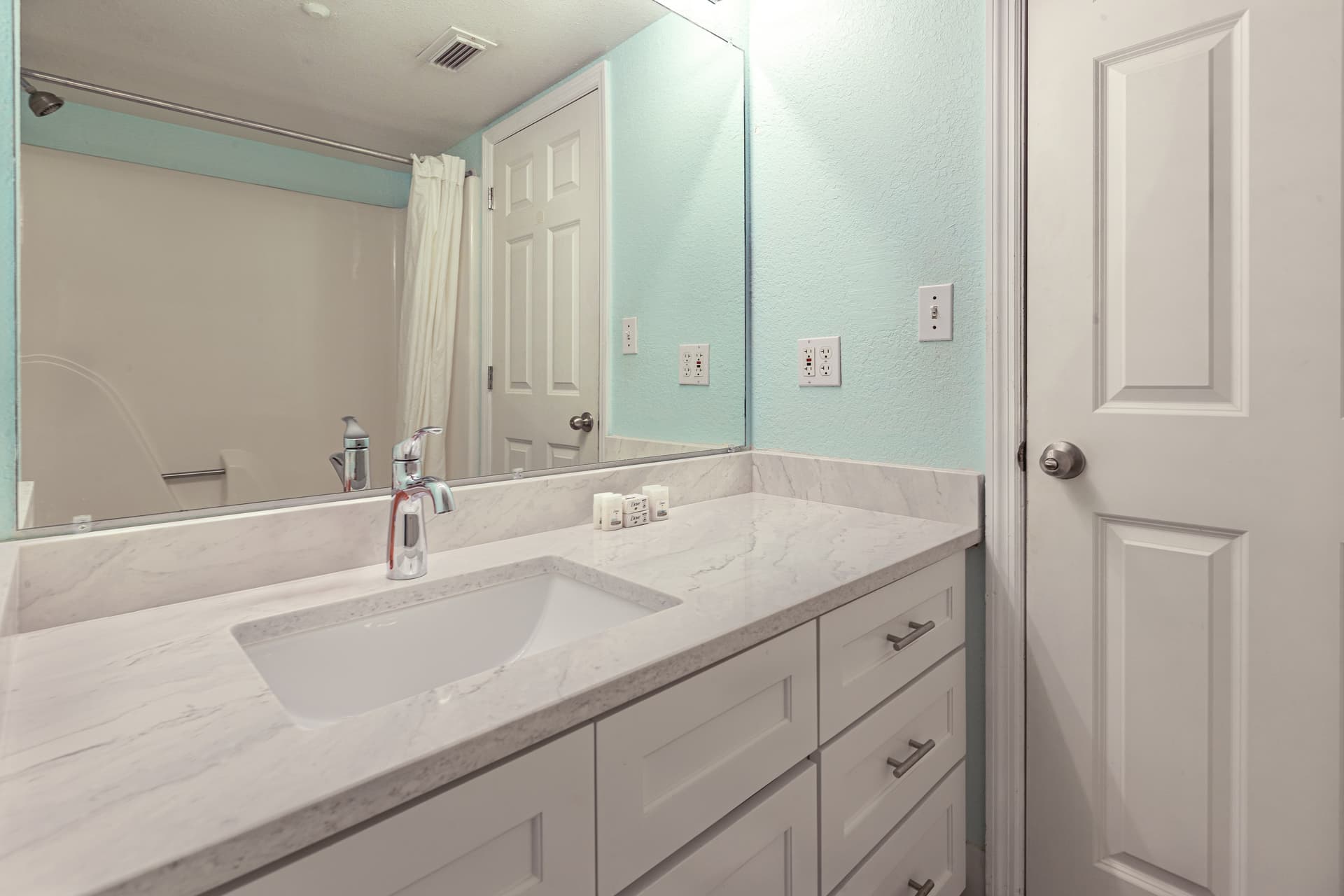 Saint Lucia Suite - Image 14