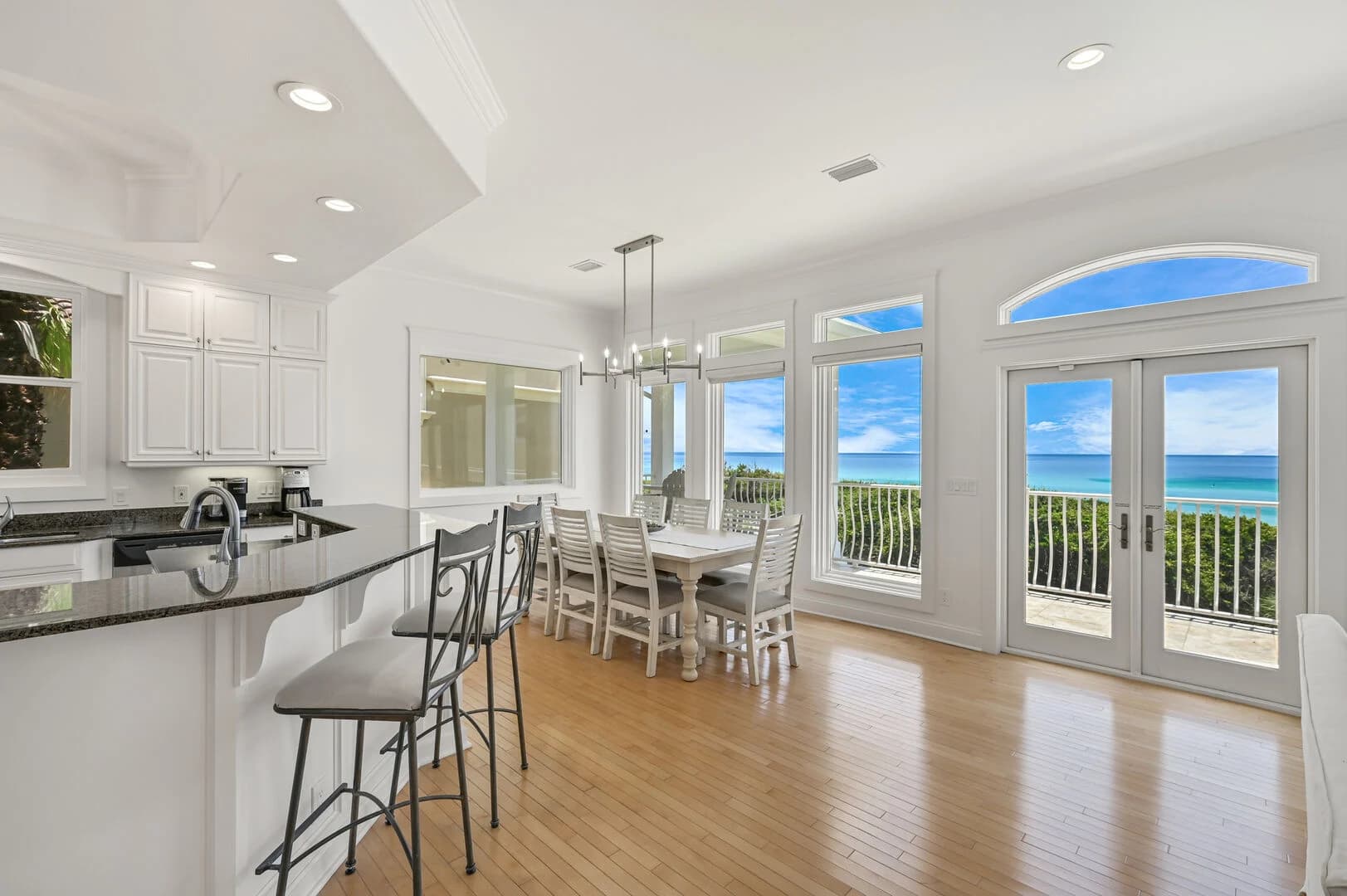 Seagrove Beach Cottage - Image 5