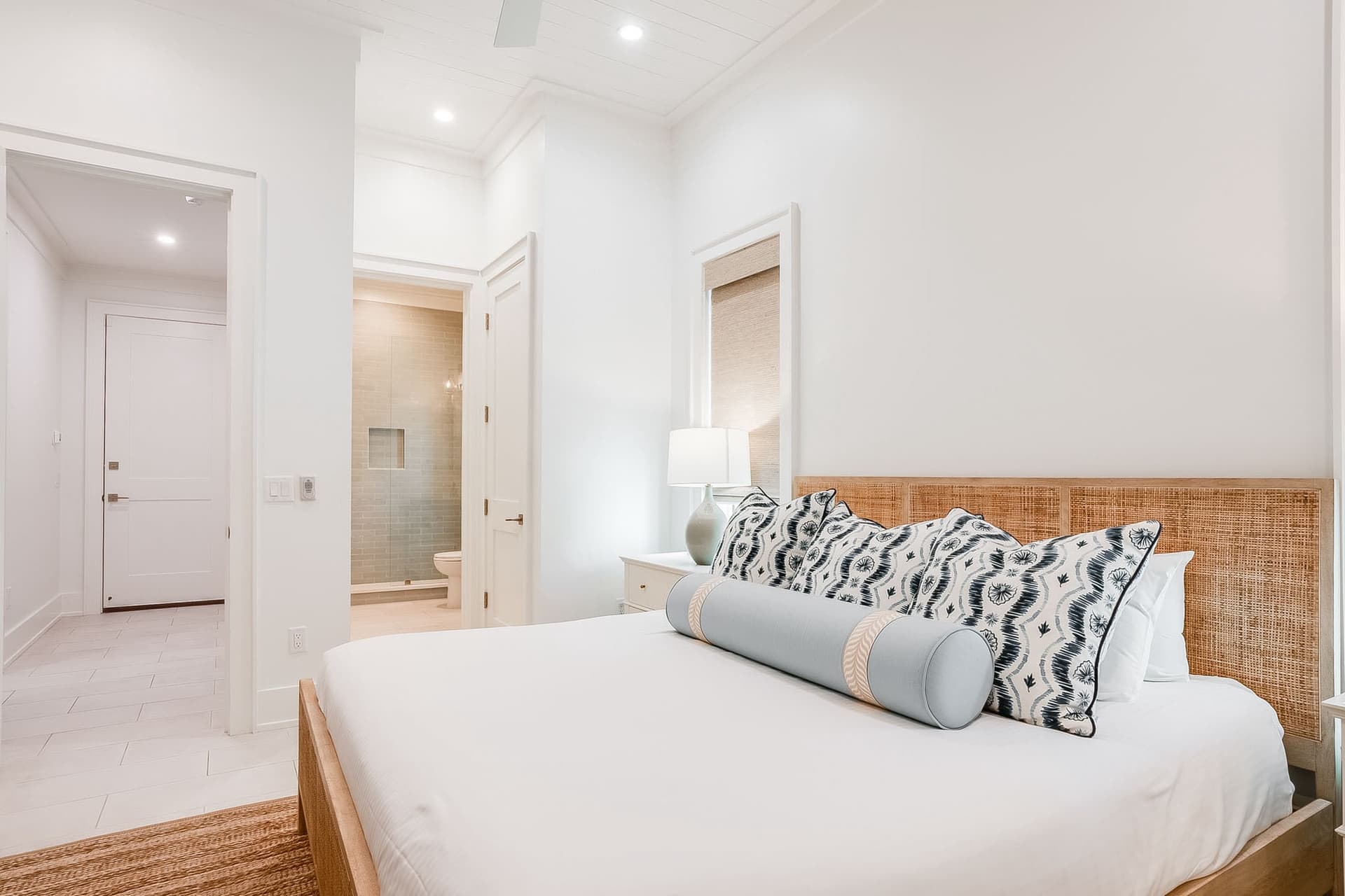 Coastal Comfort - Image 12