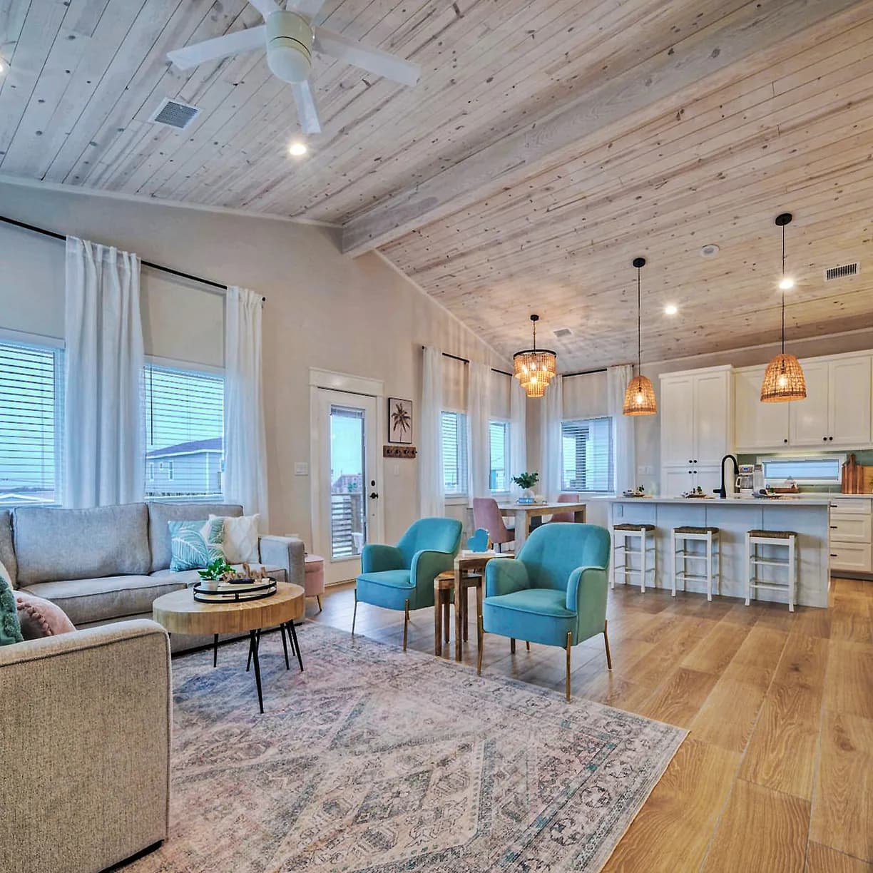 Mint to Be House - Image 5