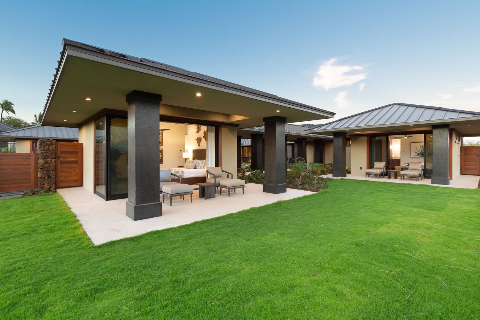 Hawaiian Elegance - Image 82