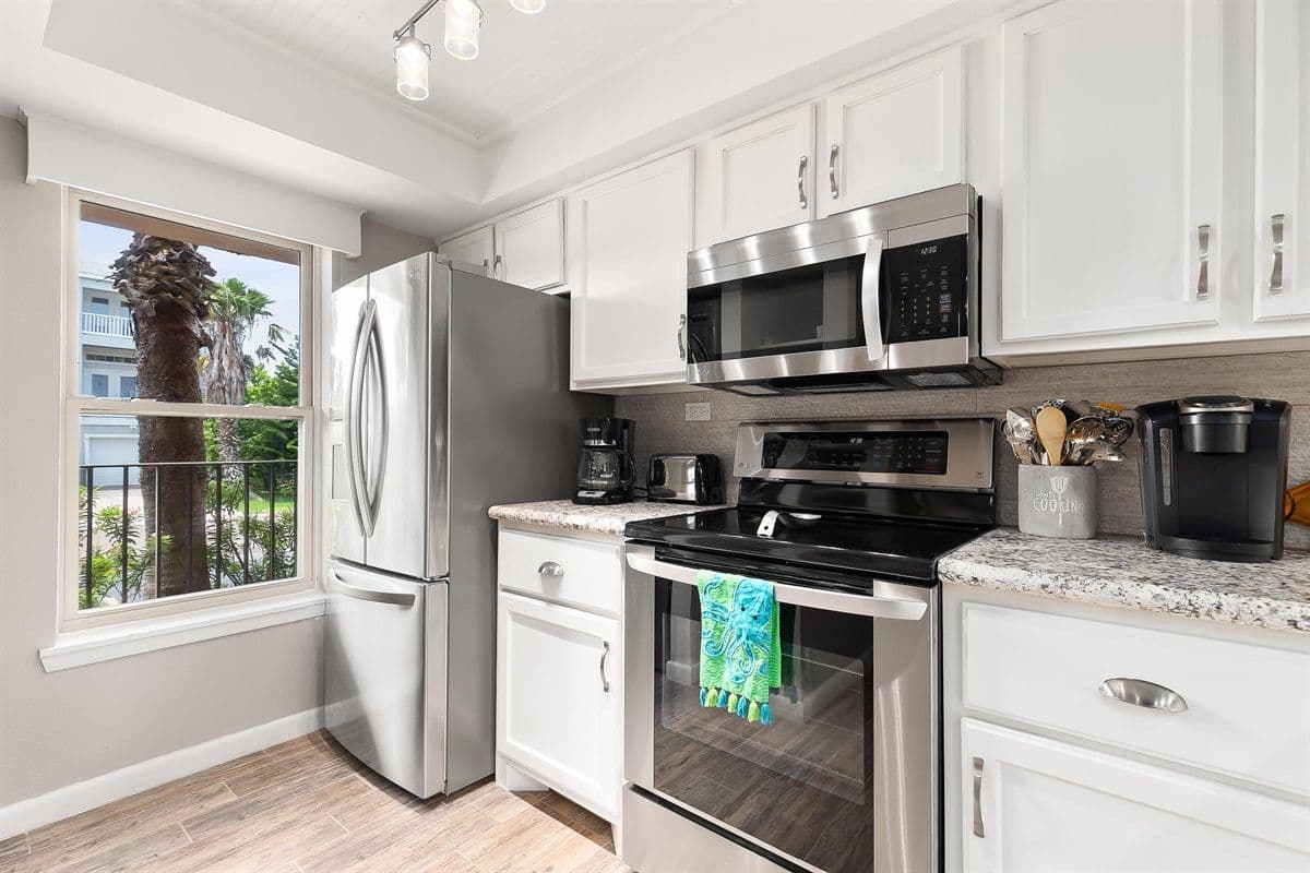 Beachview Residence - Image 4