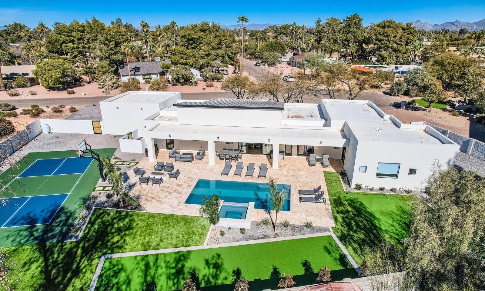 Palm Silhouette Villa - Image 3