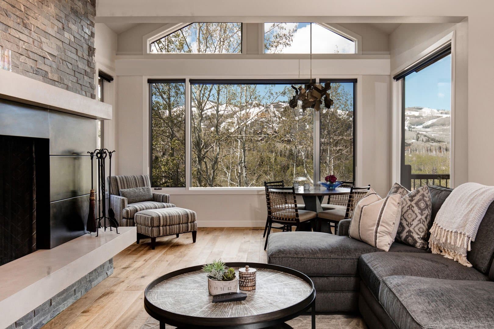 Little Belle Residence #5 - Image 1