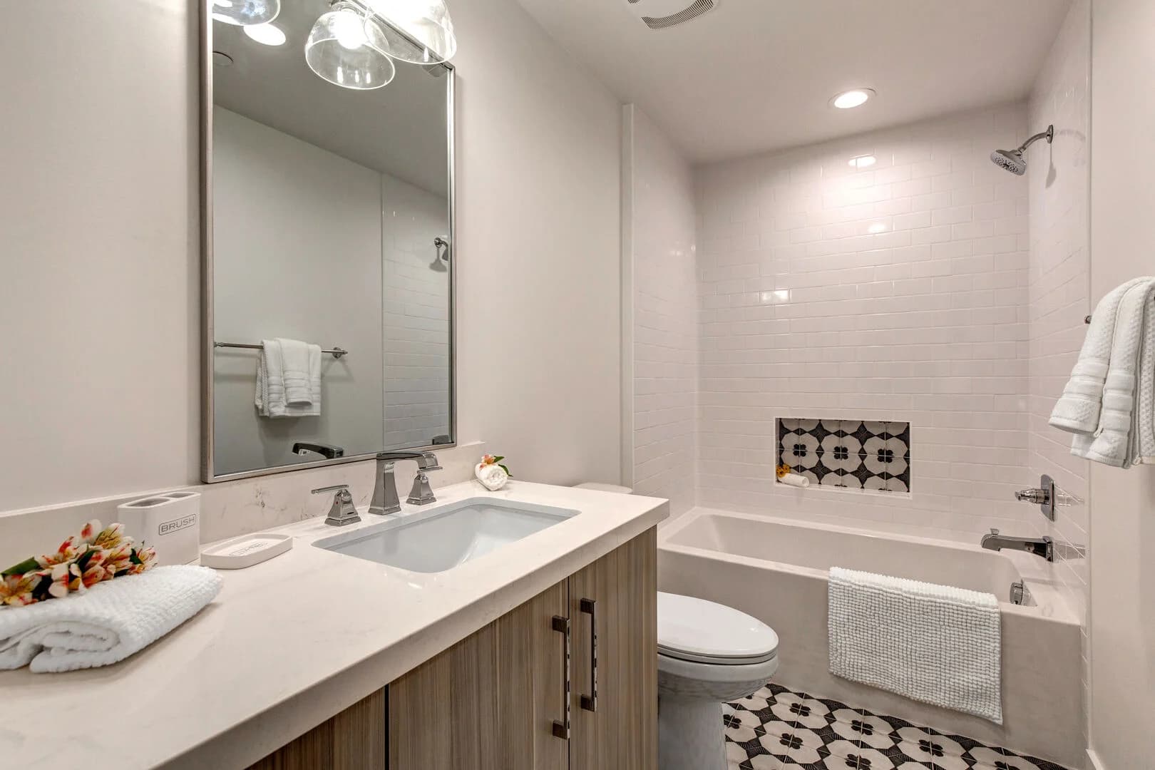 On Cloud Nine - Image 31