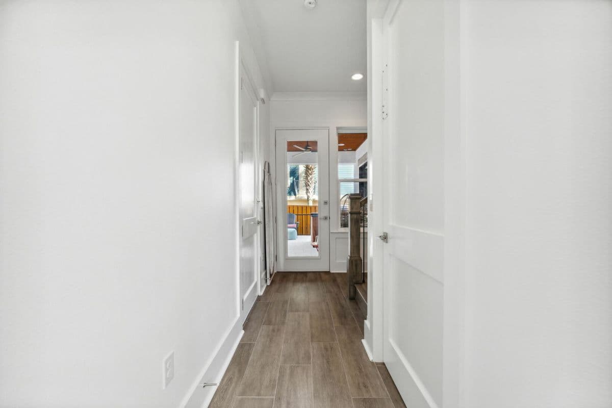 Summer Lane - Image 9