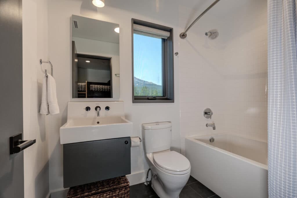 Lakewood Home - Image 18