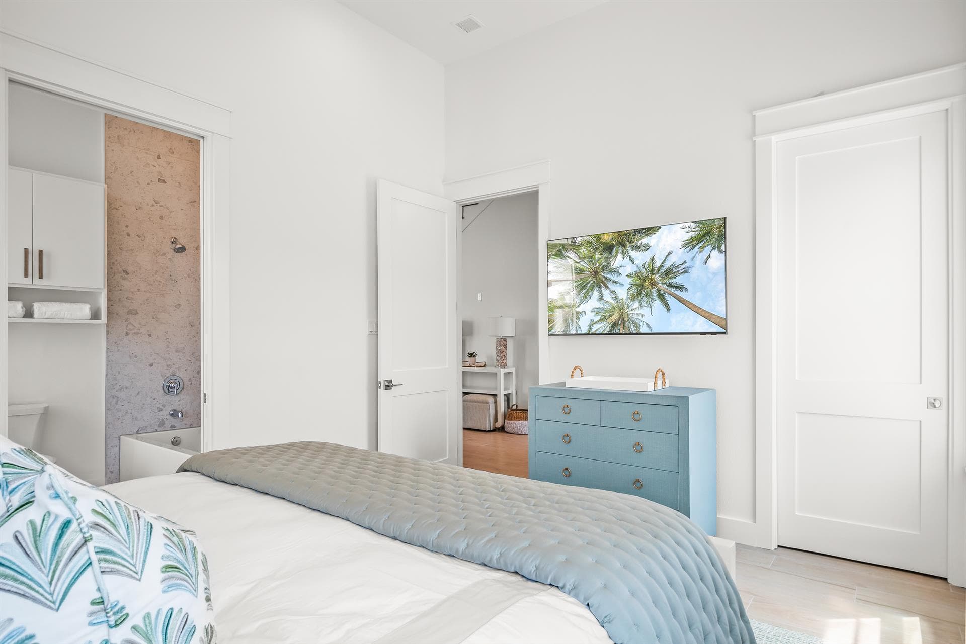 Holiday House - Image 36