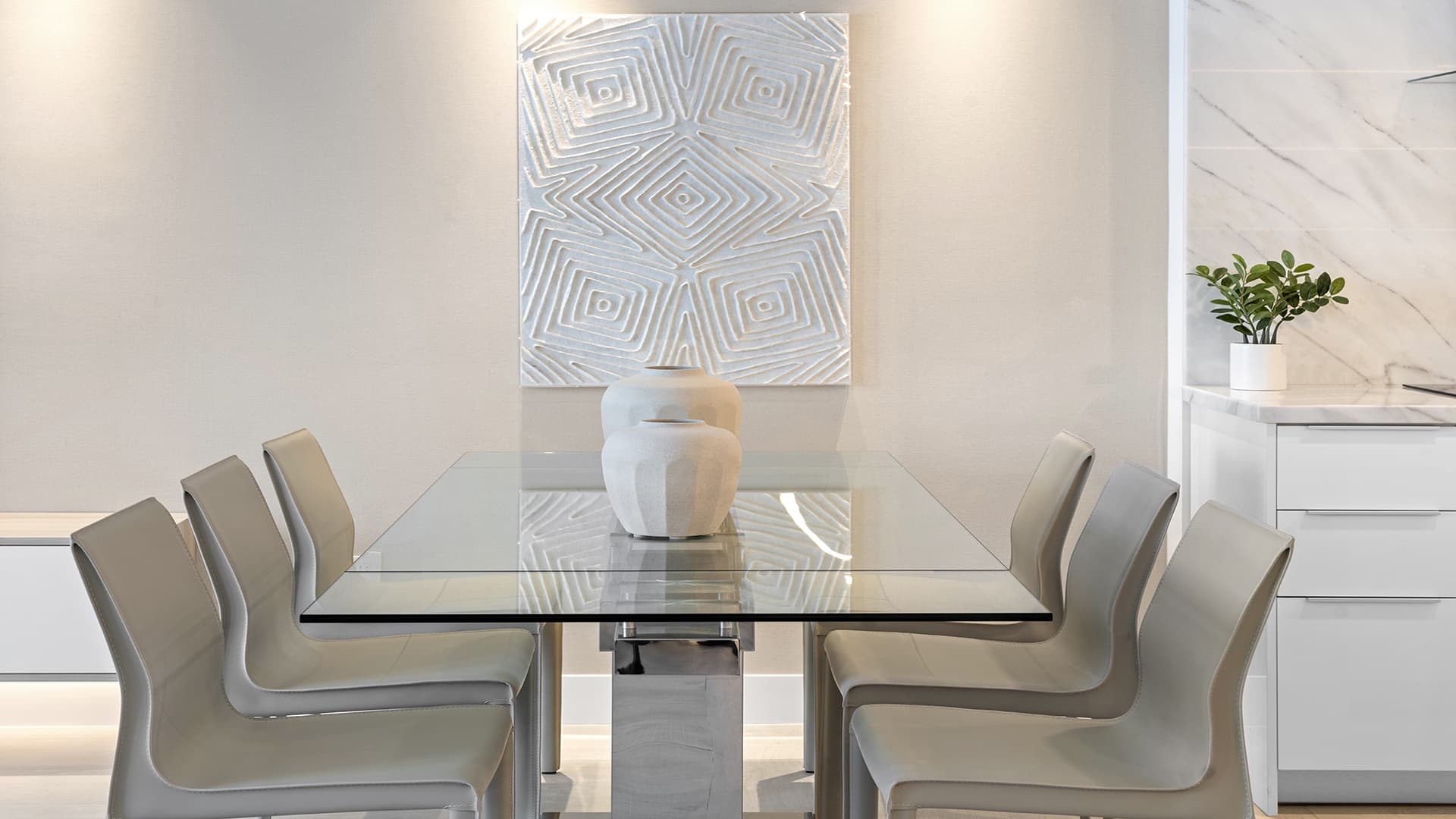 Roney Palace Residence #641 - Image 5