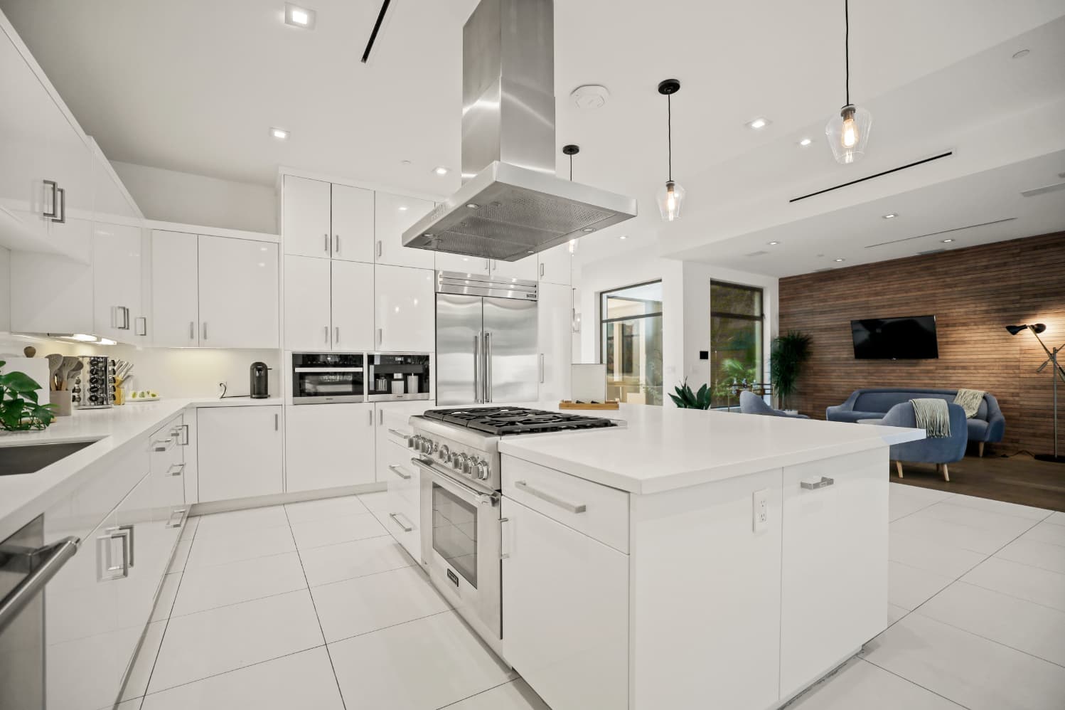 Crescent Heights - Image 9