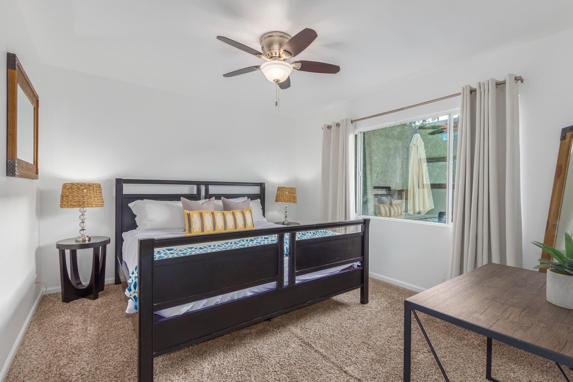 Ochenta Modern Poolhouse - Image 21