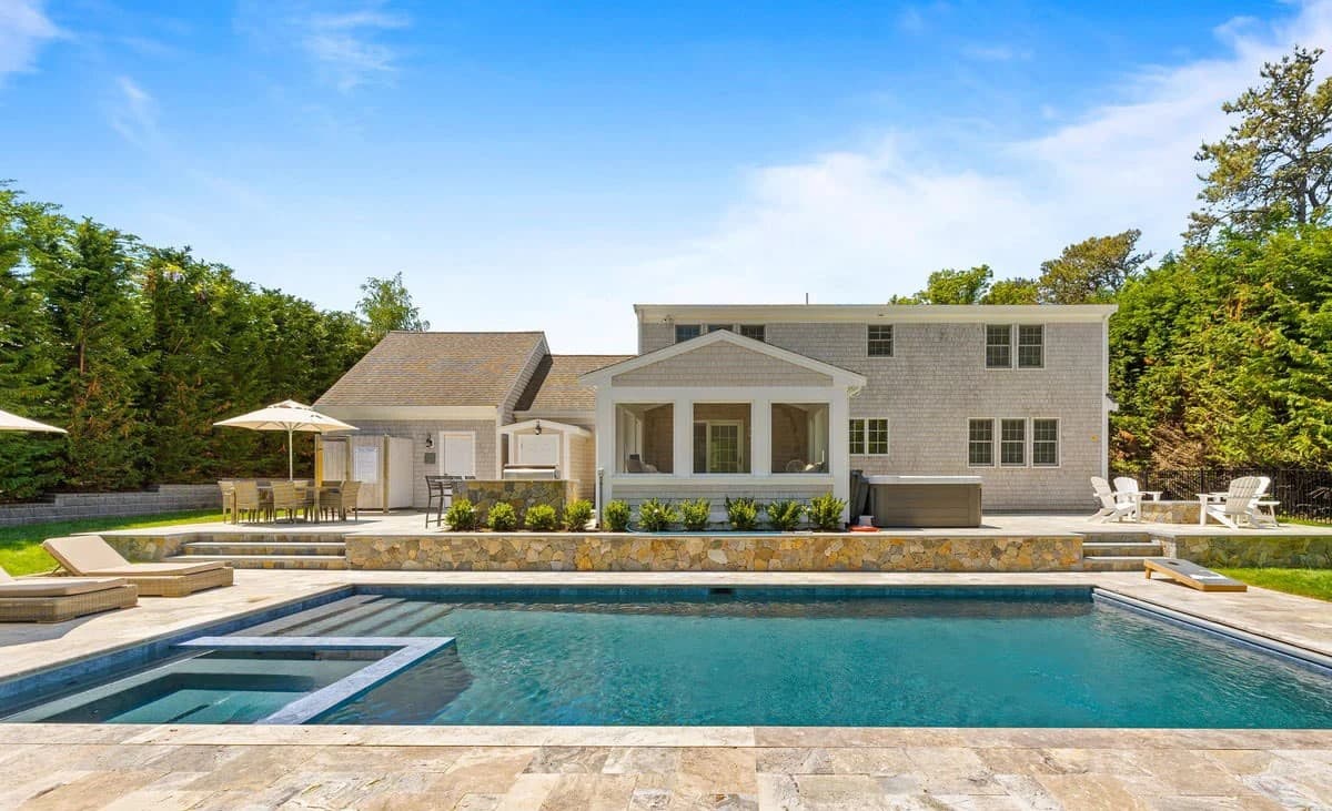 Barefoot Bungalow - Image 2