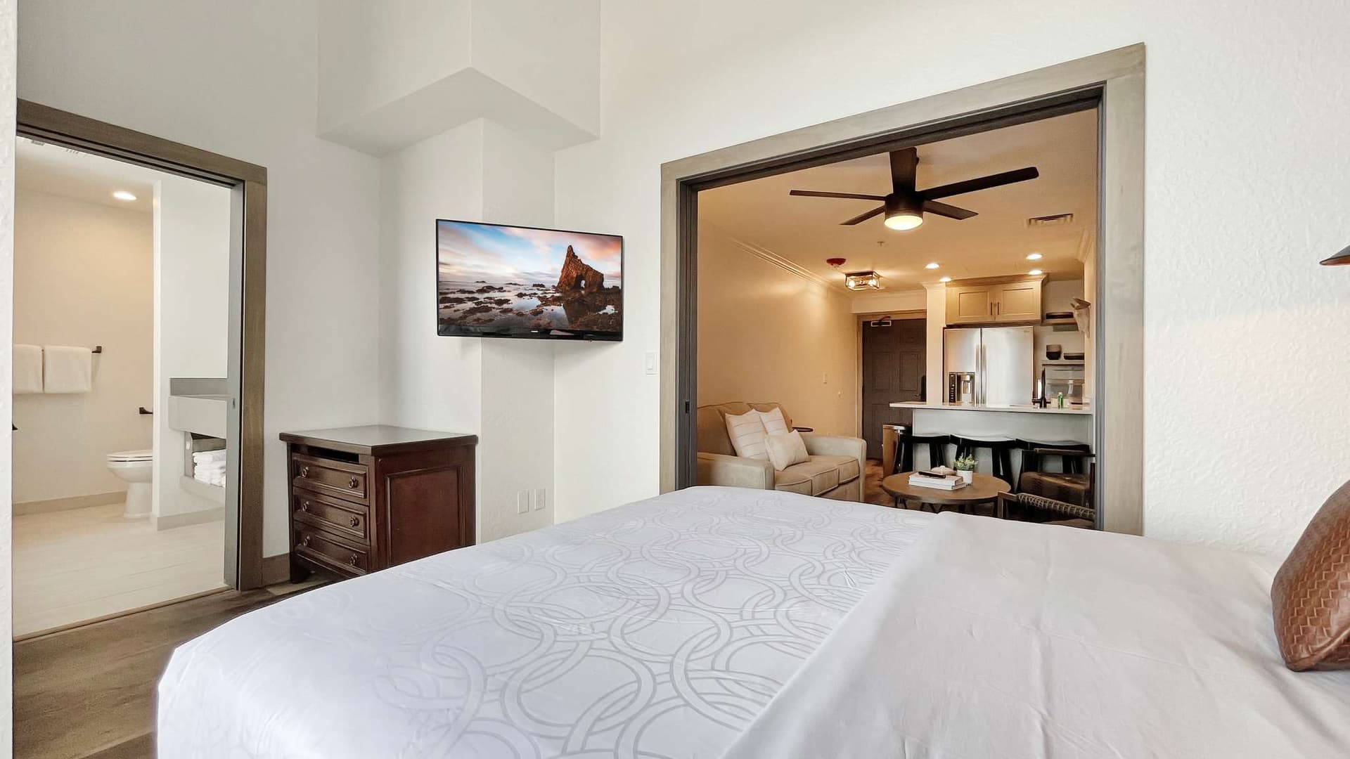 Sneaux Shack - Image 31