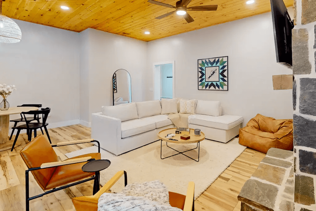 River Rock Cottage - Image 5