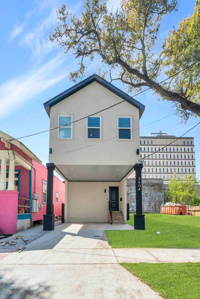 Modern Mid-City Maison - Image 5