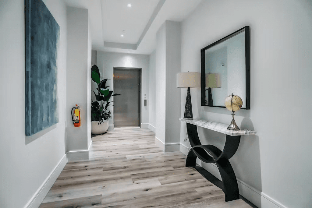 Heart of Naples - Image 17