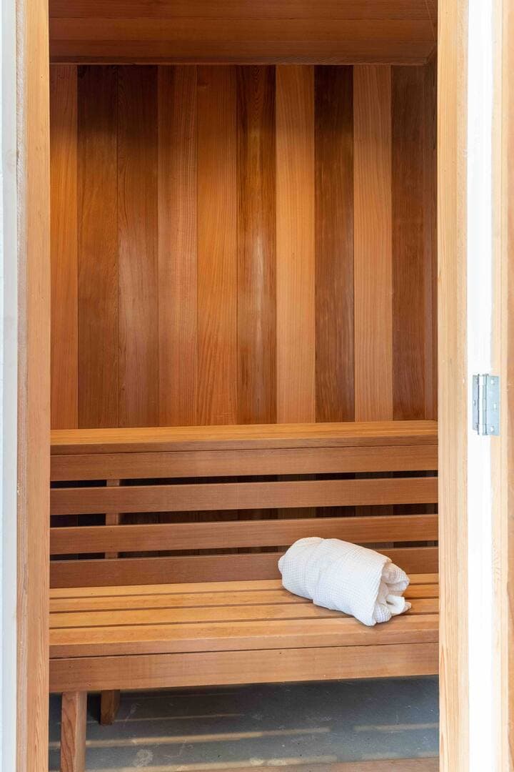 Beverly Haven Home  - Image 27