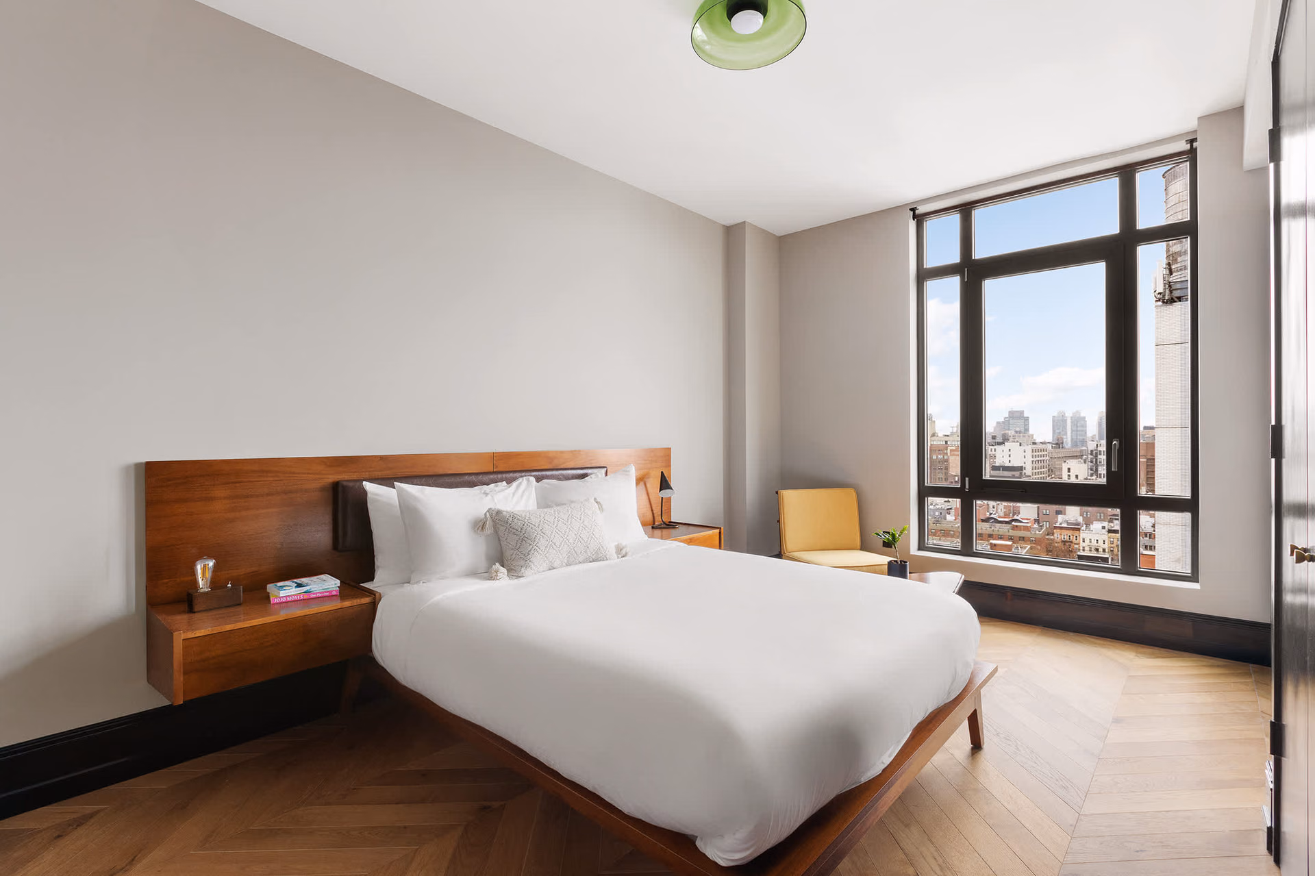 Freeman Residences #1501 - Image 4