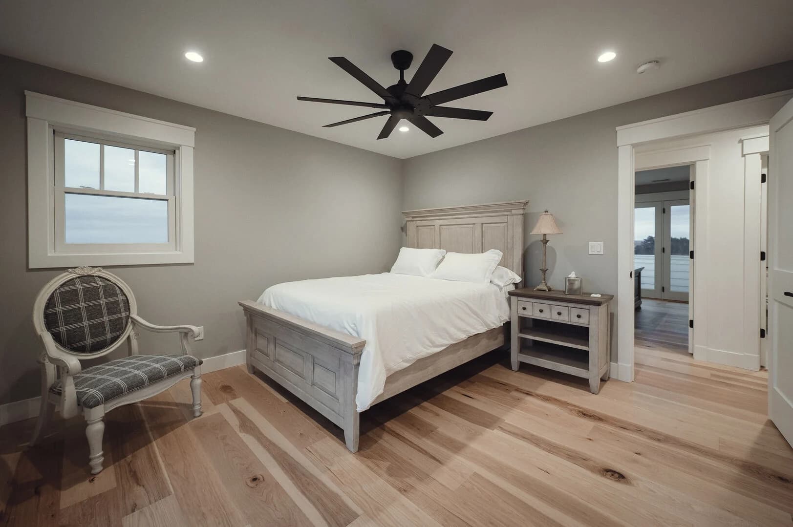 Ann Riley Farmhouse - Image 45