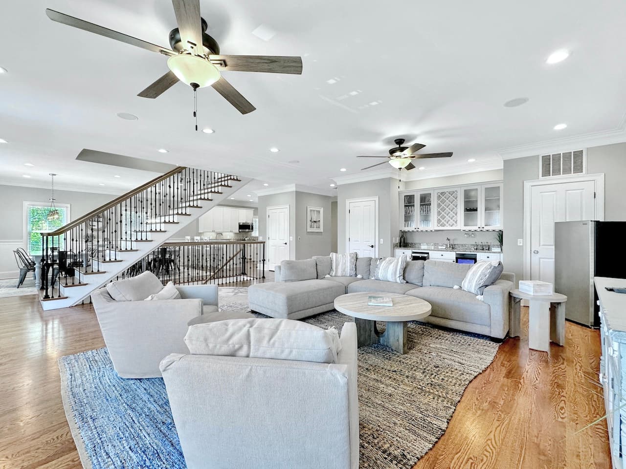 Beach Retreat - Image 4