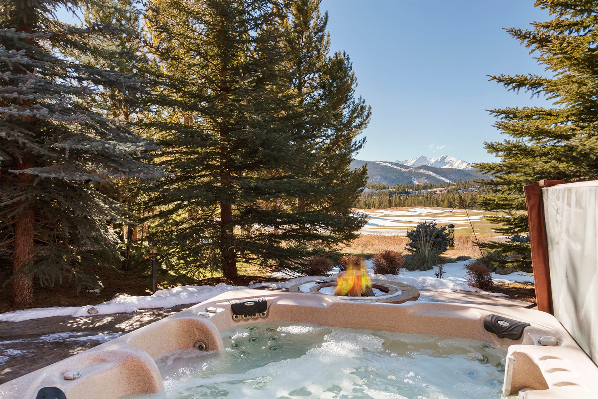 Twin Peaks Lodge - Image 40