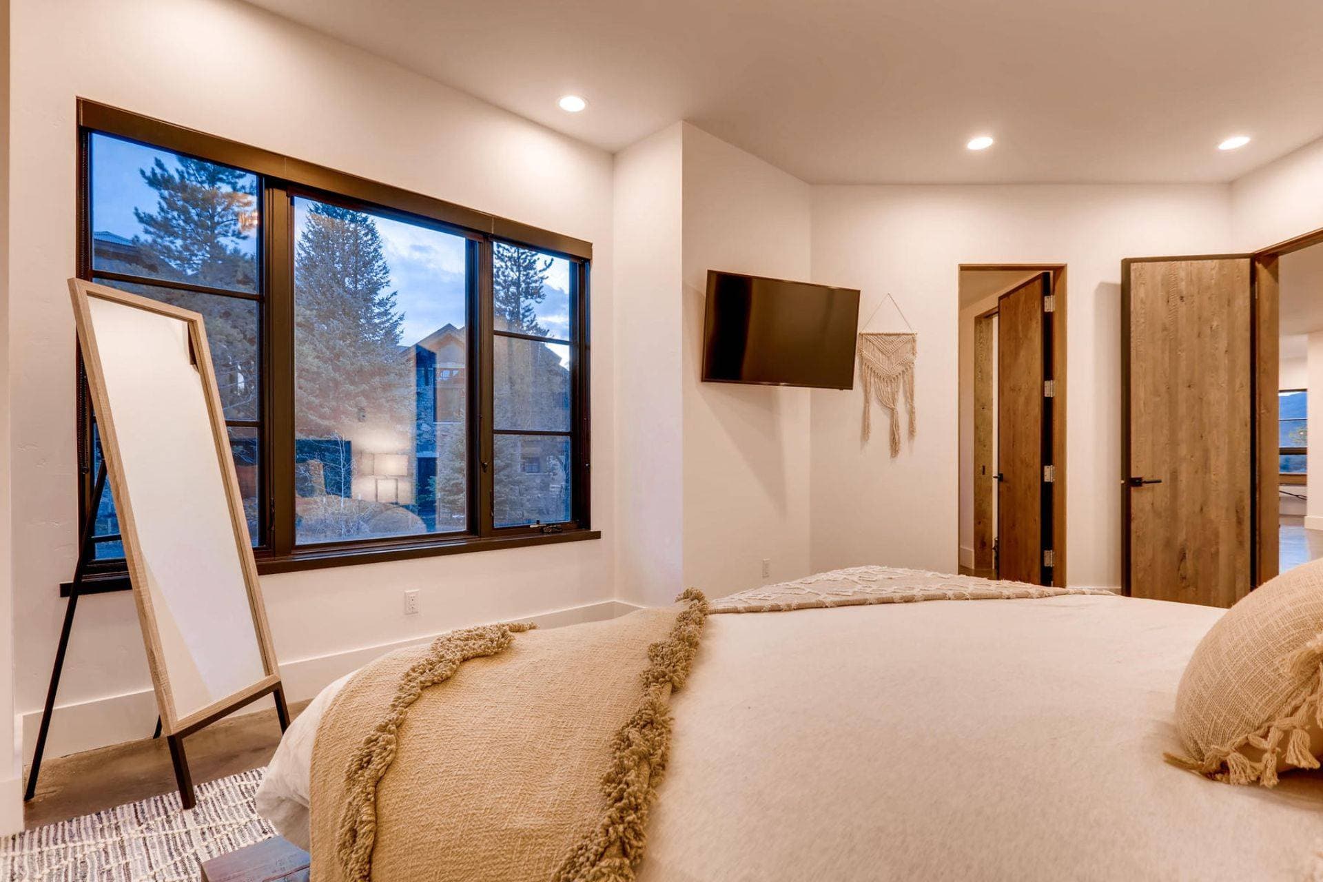 Iron Eagle Landing - Image 28