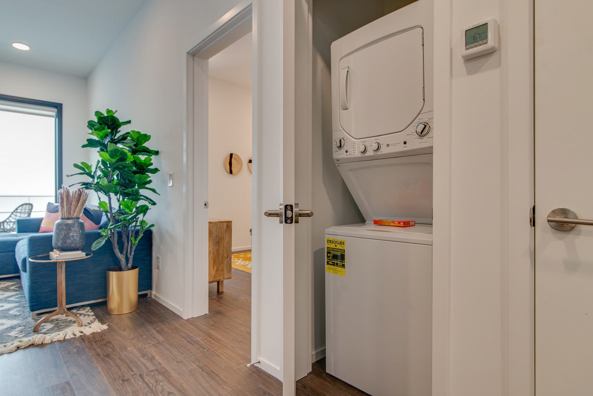 Green Illume Home - Image 17