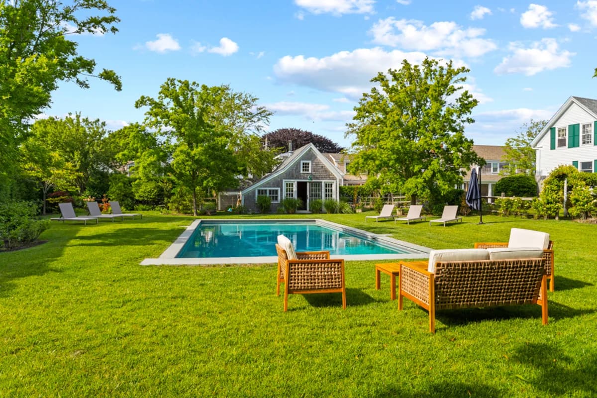 Chatham Farmhouse - Image 40