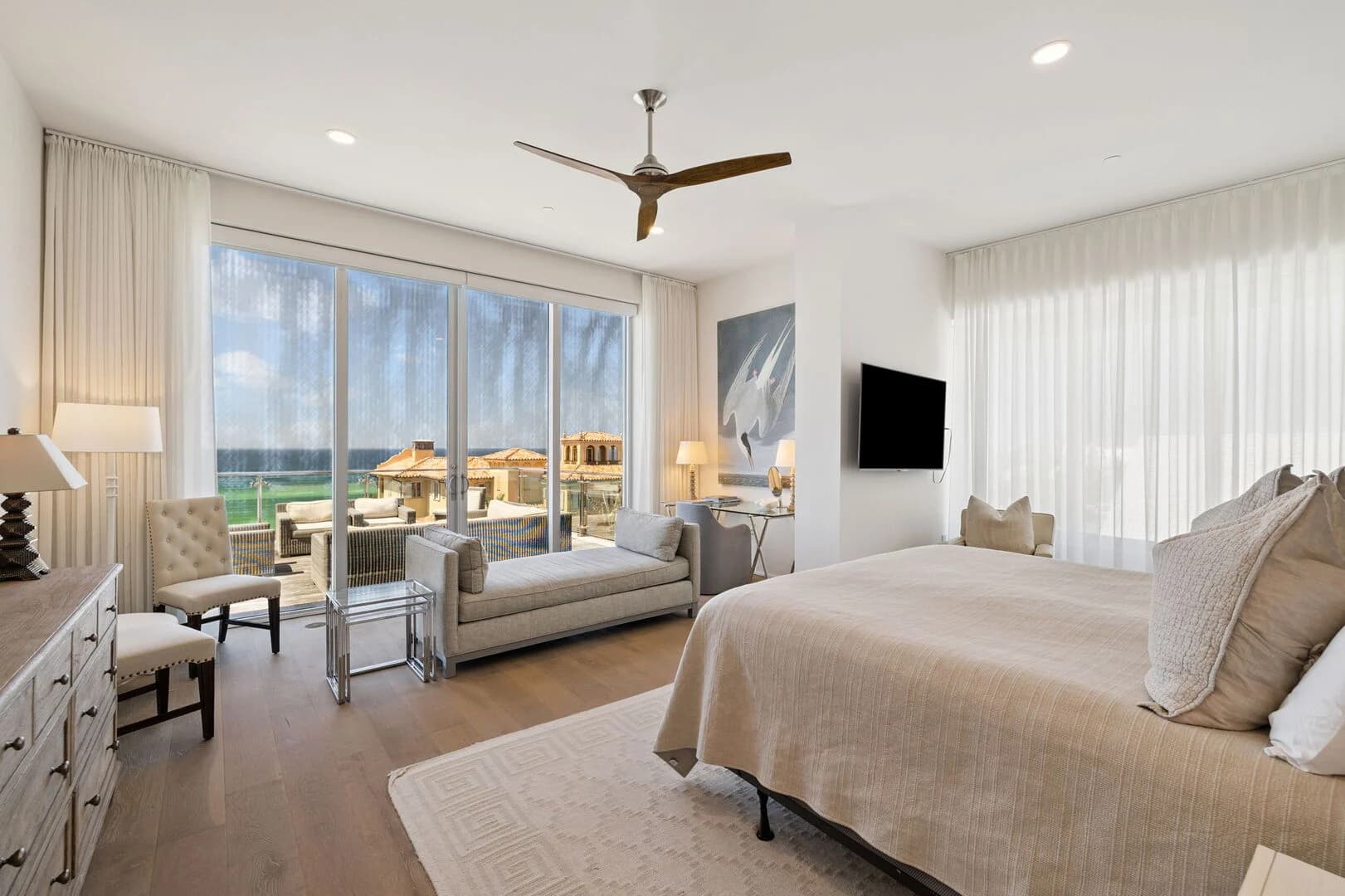 Viridian Penthouse #402 - Image 16