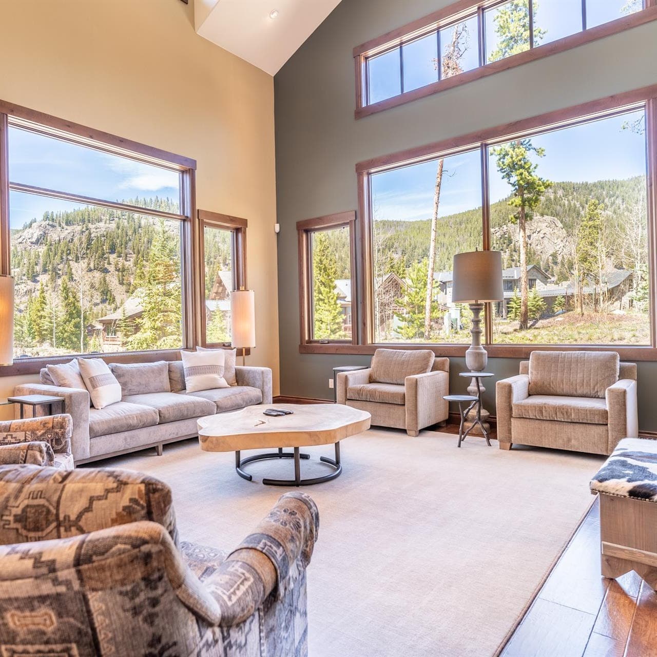 Independence House - Image 1