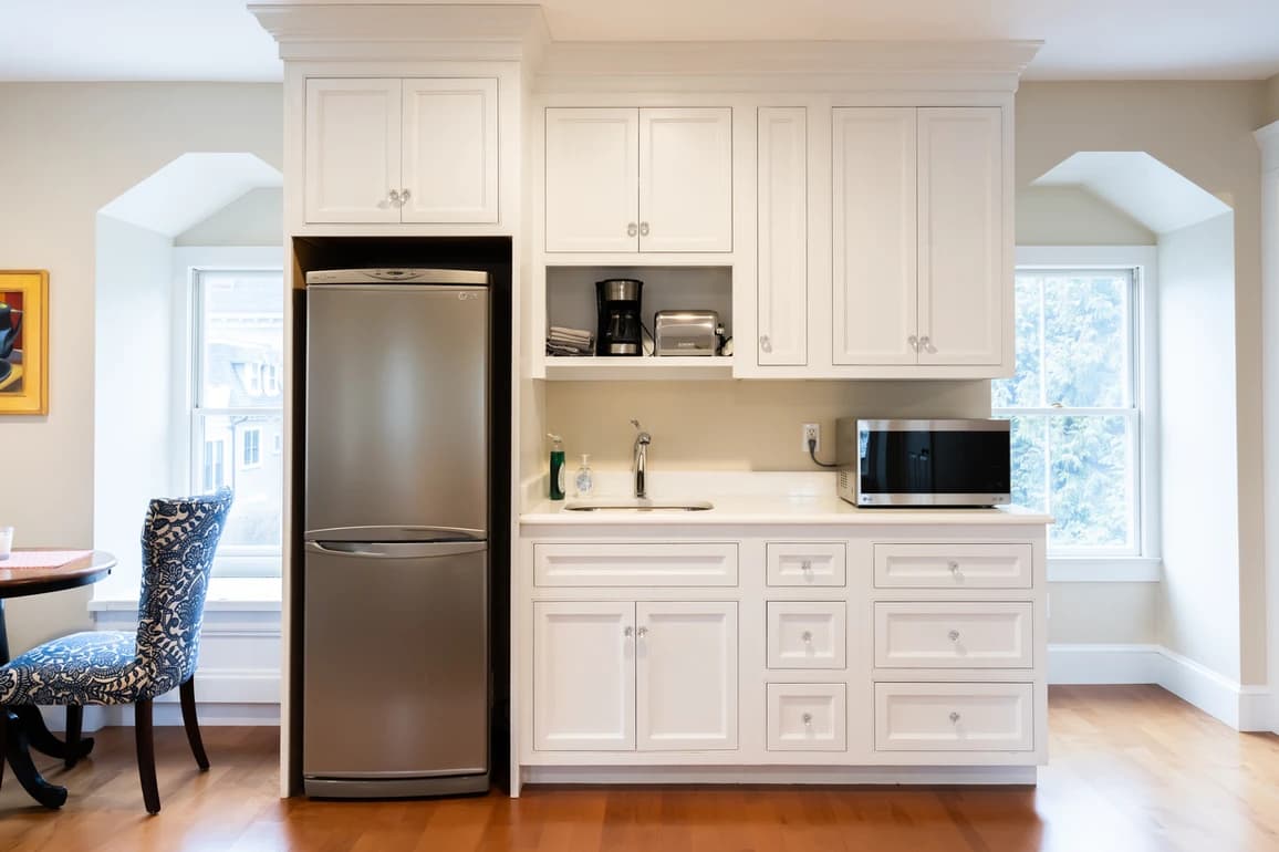 Downtown Victorian - Image 37