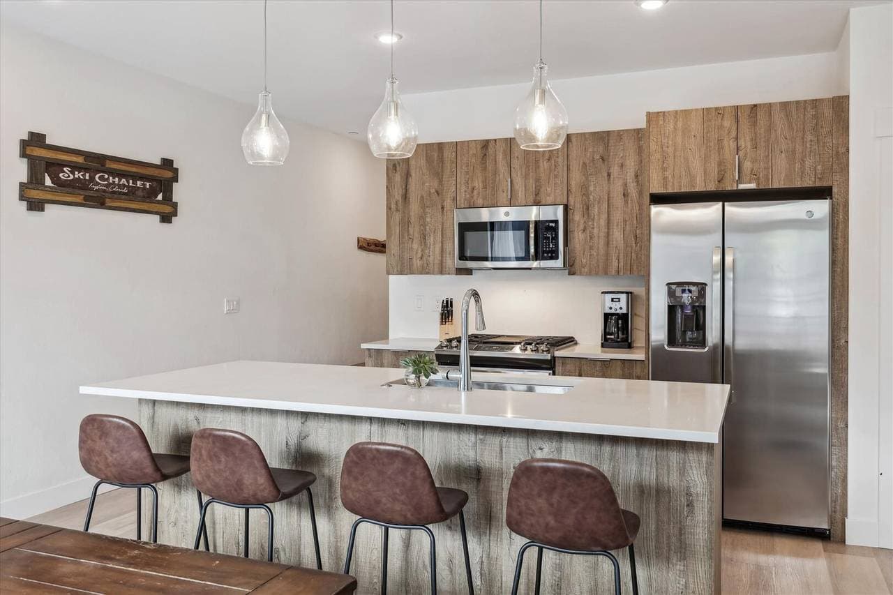 River West #522 - Image 4