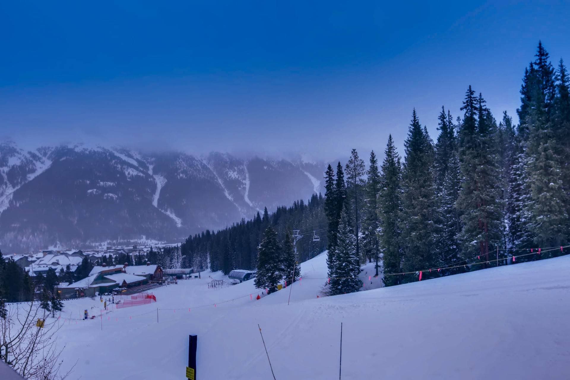 Warming Hut - Image 50