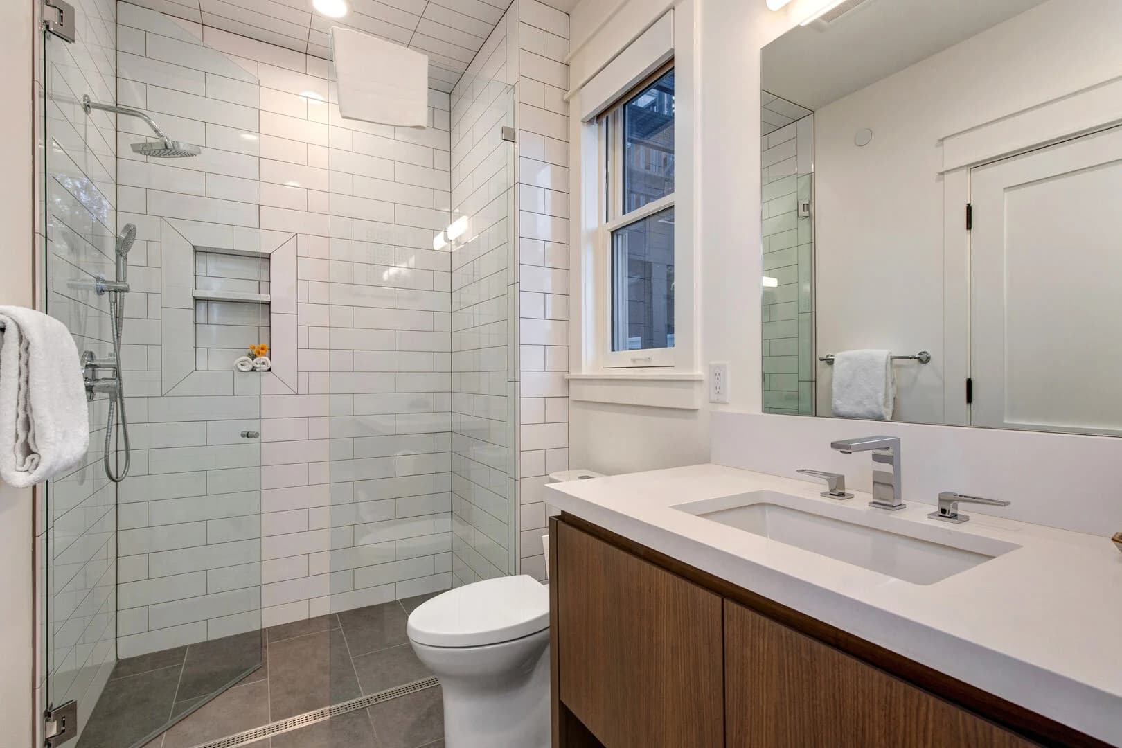 Avenue House - Image 28