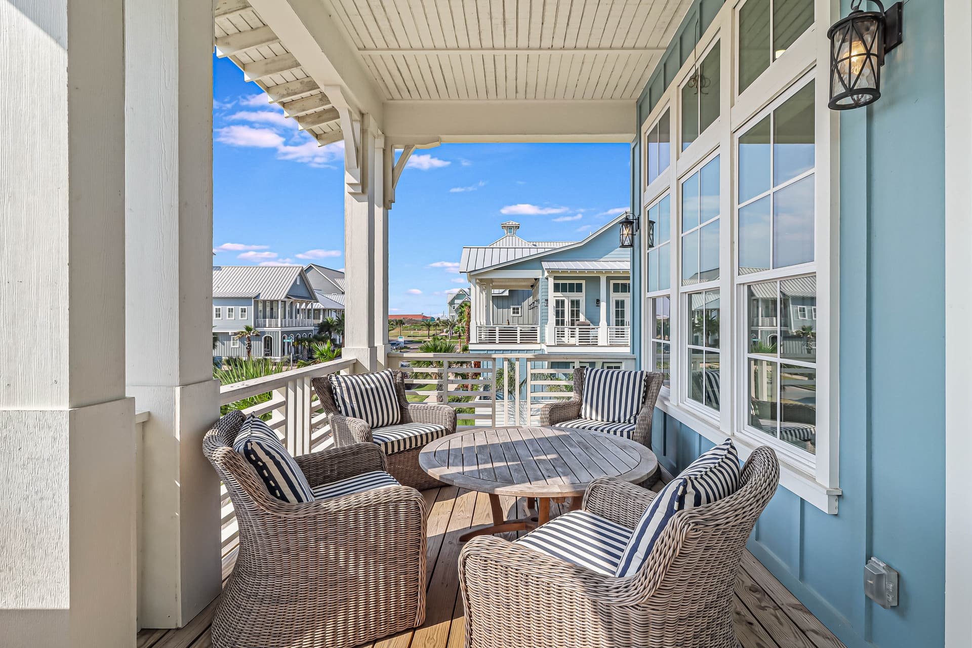 Sunset House - Image 45