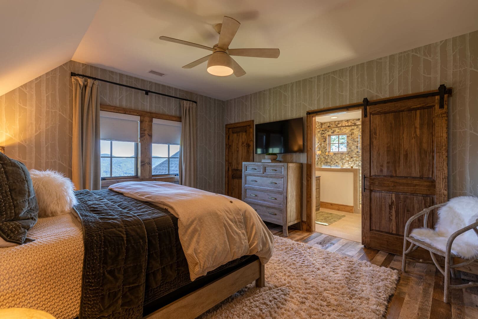 Almost Heaven at Eagles Nest - Image 29