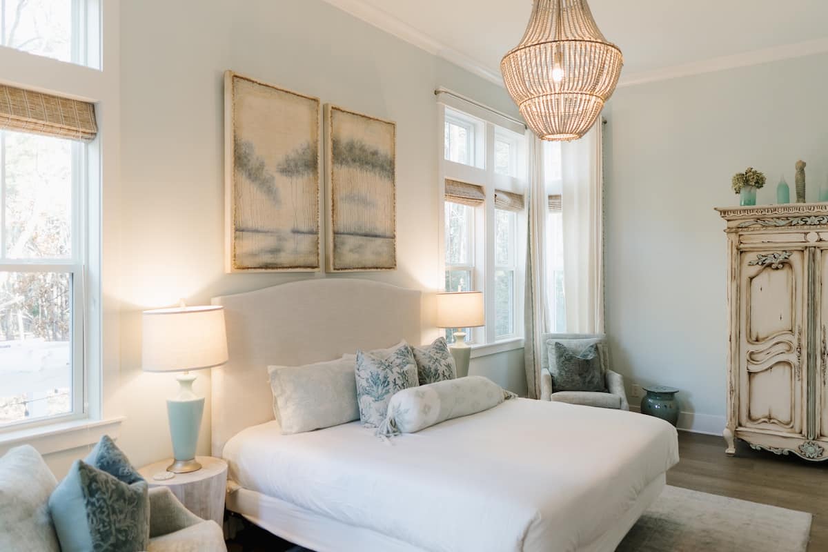 Serenity by the Sea - Image 10