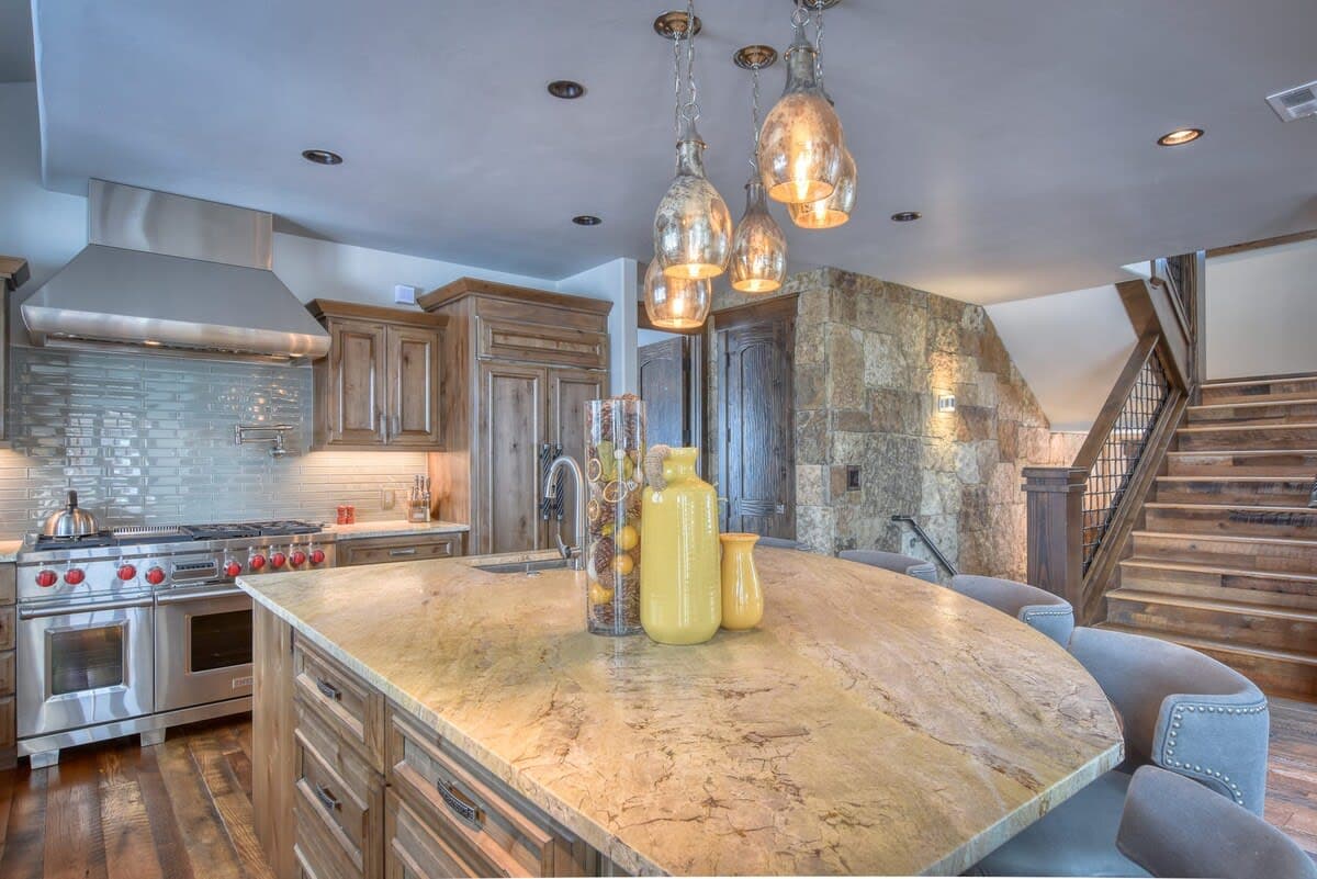 Gondola Ridge Haven - Image 9