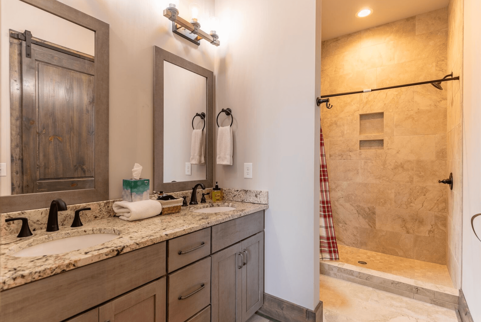 Cloud Catcher Home - Image 17