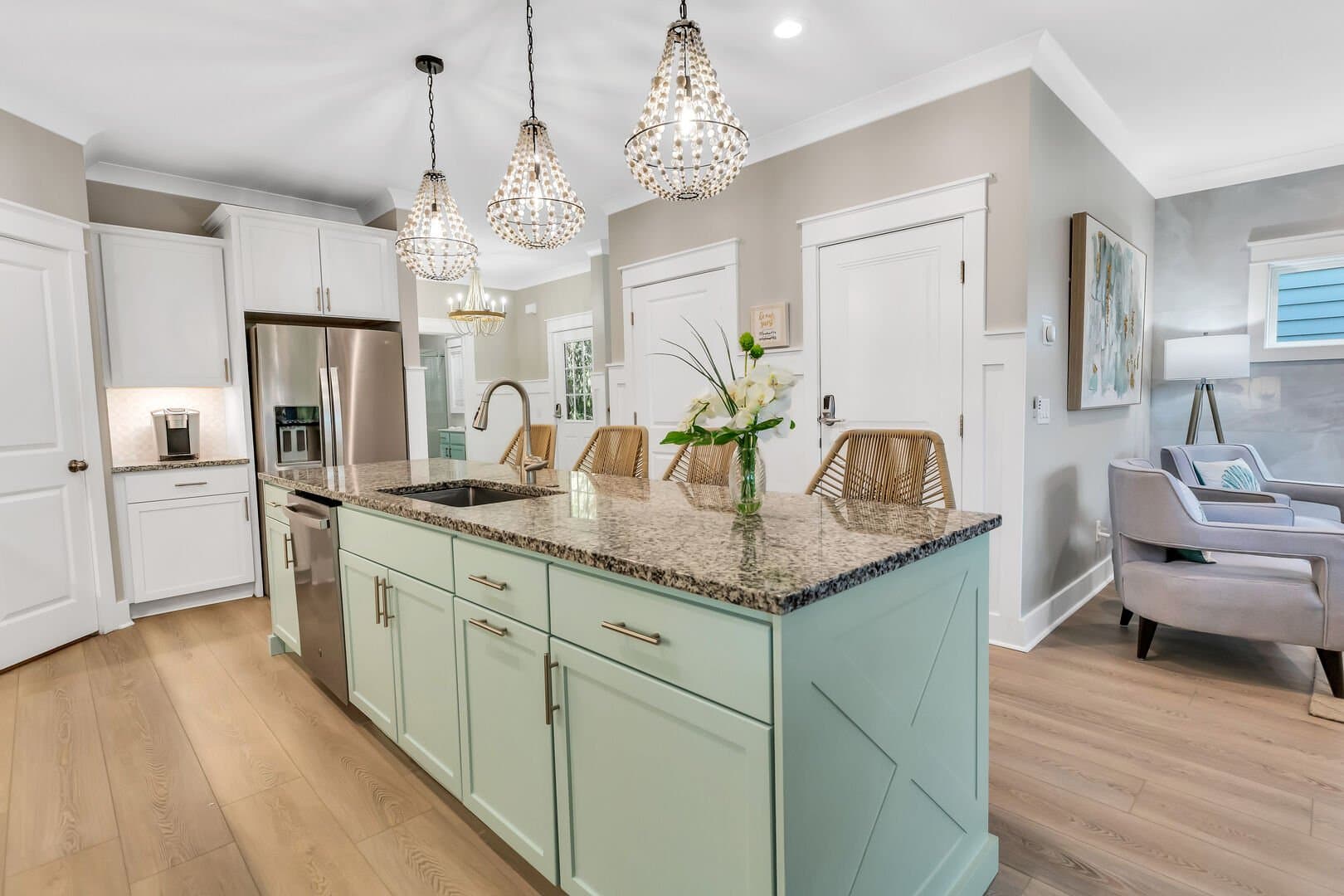 Sunshine Beach Home - Image 16