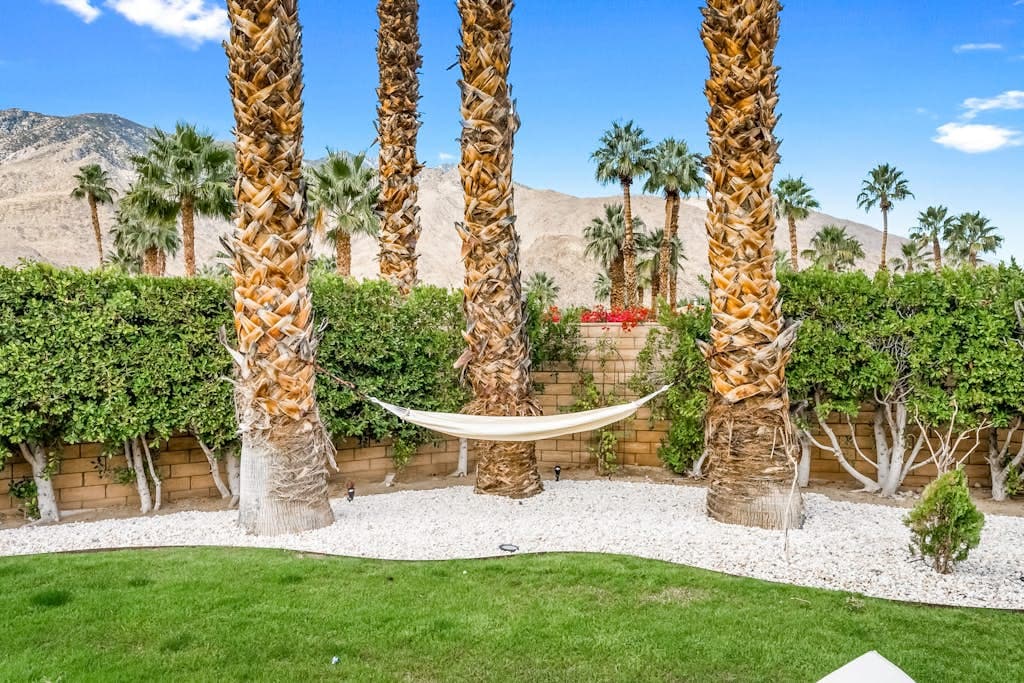 Palm Springs Villa - Image 37