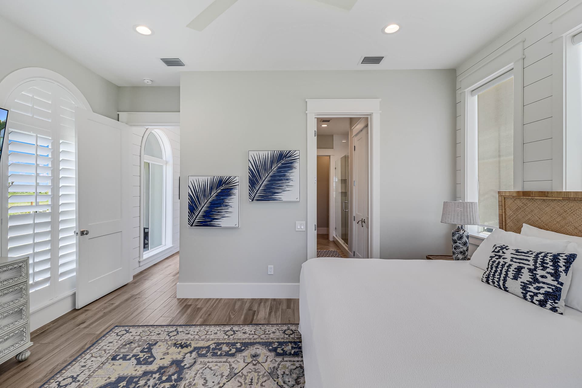 Coastal Oasis House - Image 11