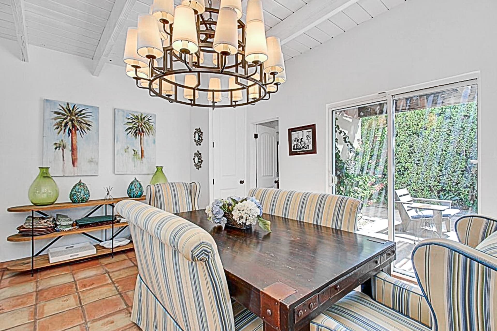 Club 1070 Home - Image 4