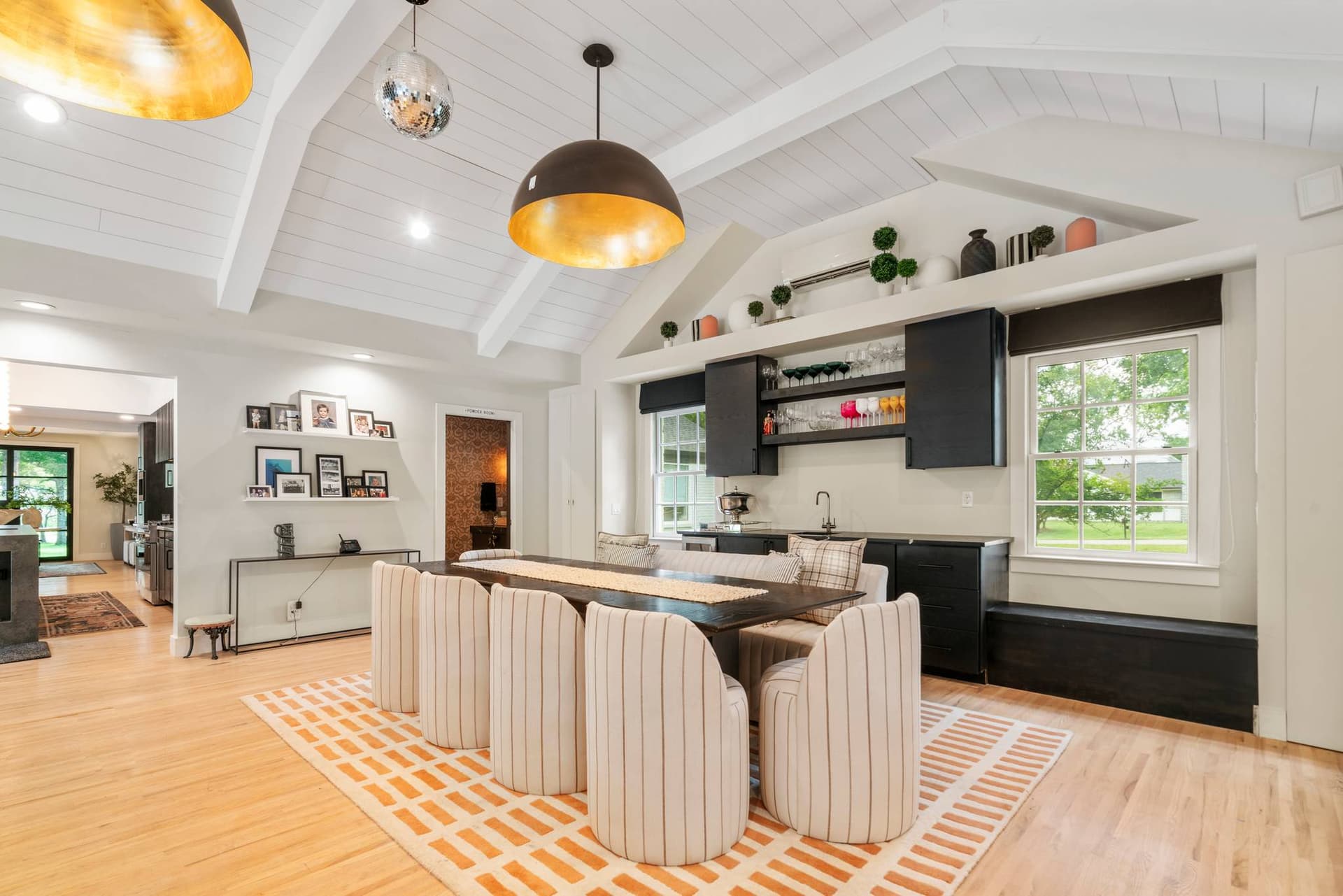 Nashville Entertainer - Image 3