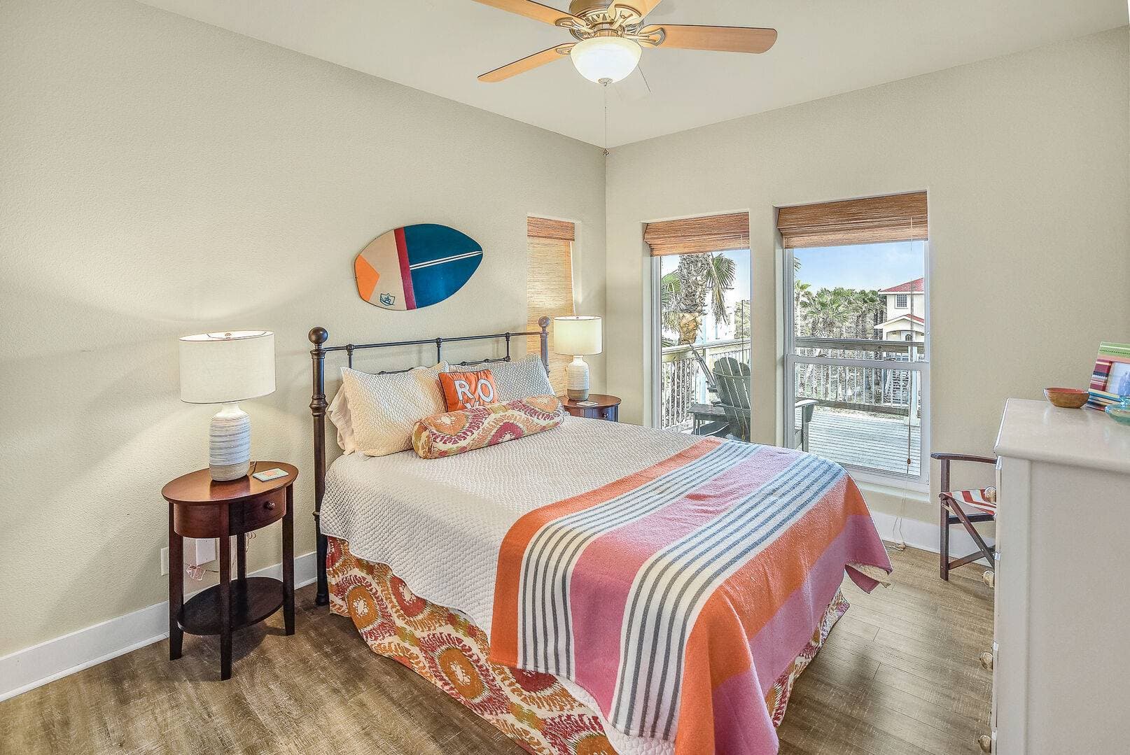 Gone Coastal House - Image 57