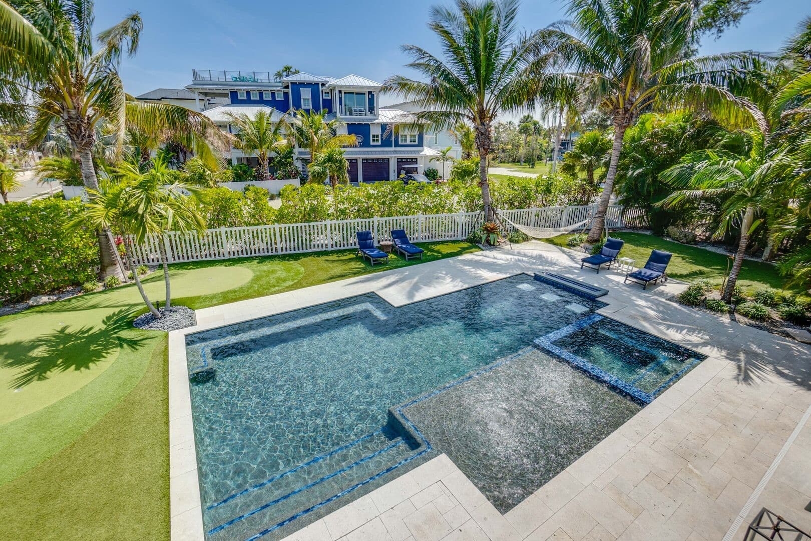 Coconut Cove - Image 2