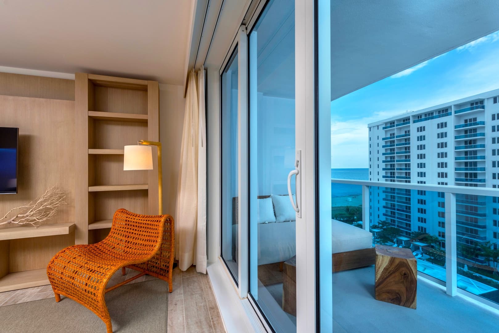 1 Hotel & Homes Condo #906 - Image 2