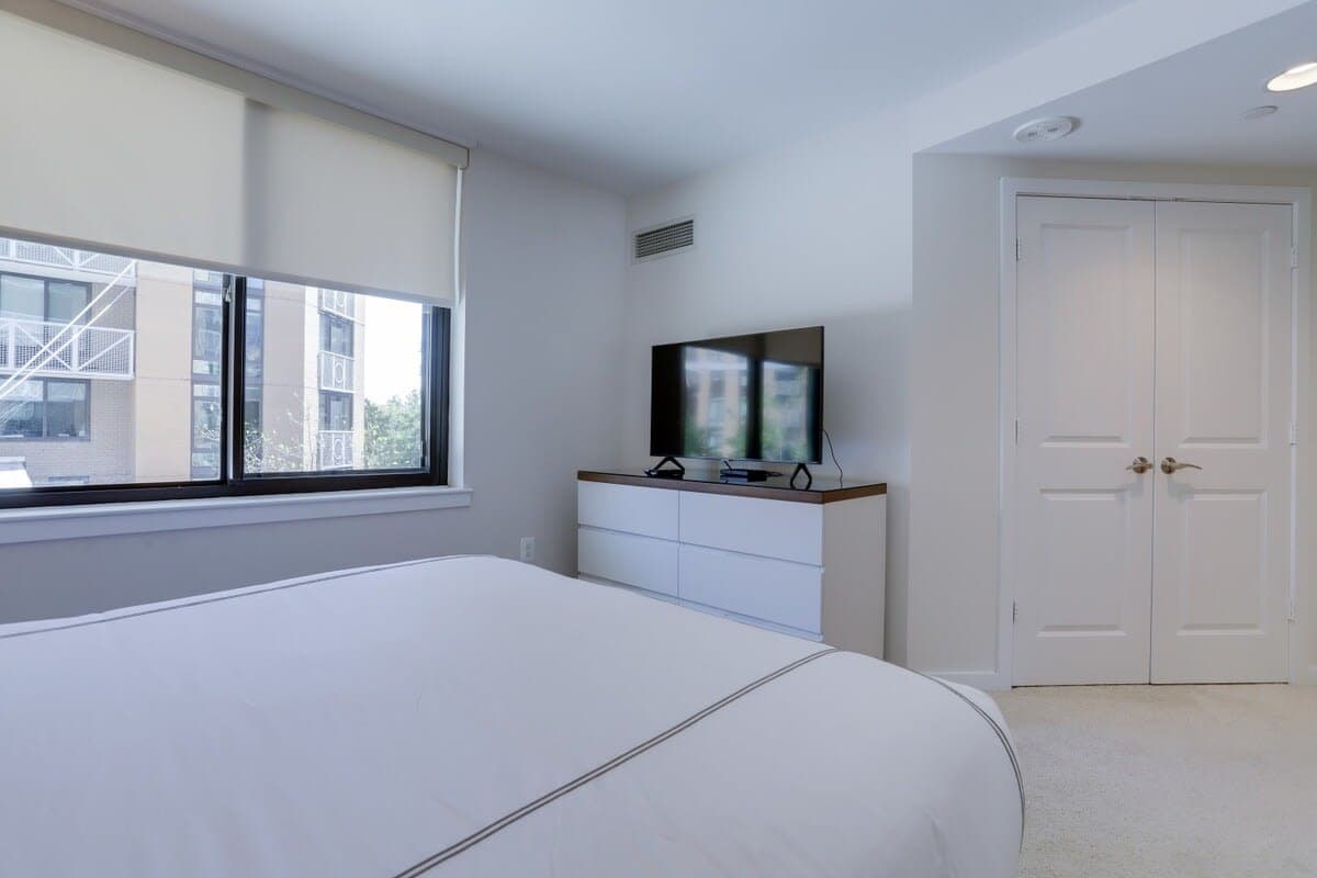 White Stone Residence - Image 14