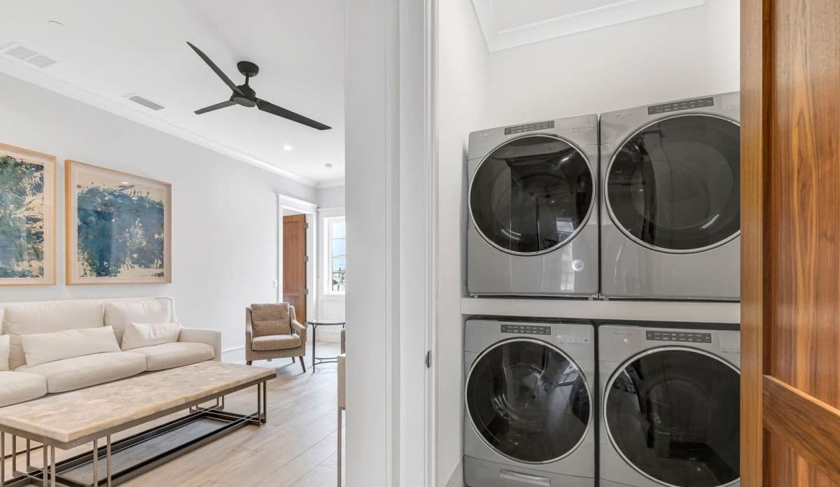 Sapphire Shores - Image 44